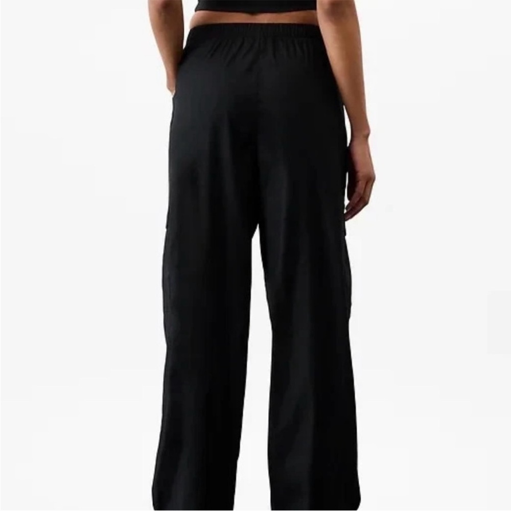 NWT Athleta Paradise Straight Leg Cargo Pant Black Size S - Picture 4 of 9